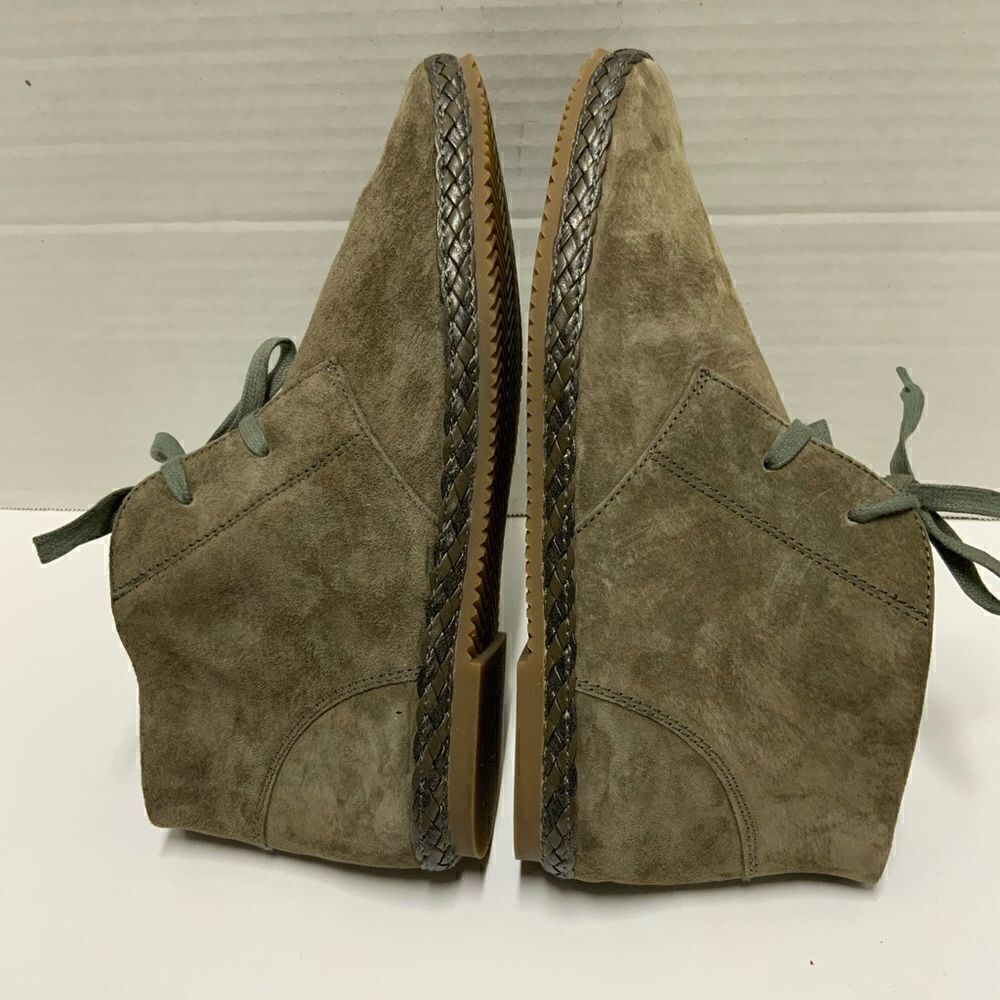 Aetrex 'Addison' Olive Suede Chukka Boots 9-9.5 - Picture 6 of 9